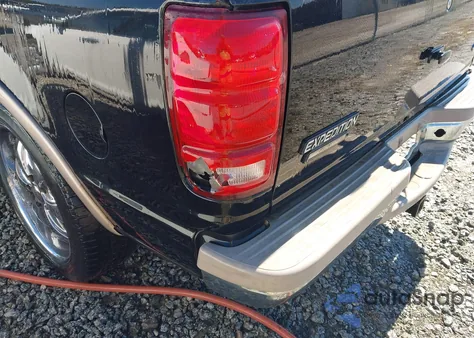 1998 Ford Expedition Eddie Bauer/Xlt from USA, damaged, VIN 1FMRU17L3WLB58899